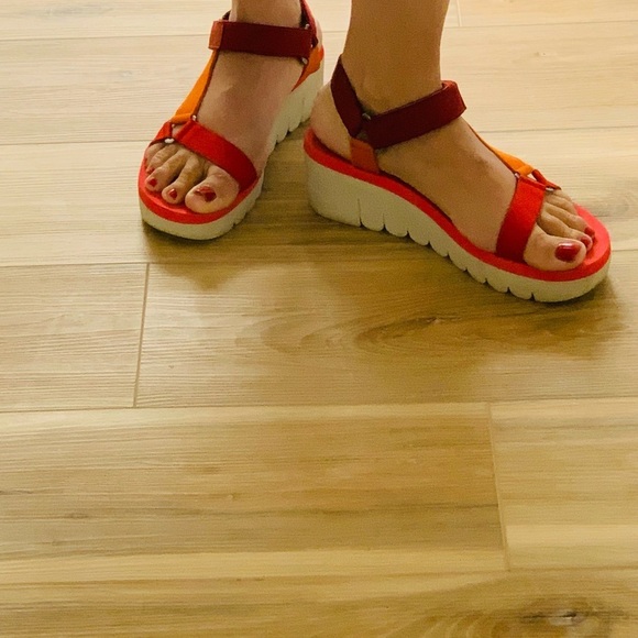 Fly London Yefa Multi Platform Strap Sandal Summer Vacation 9/ 9.5 Spicy Red - Picture 5 of 12